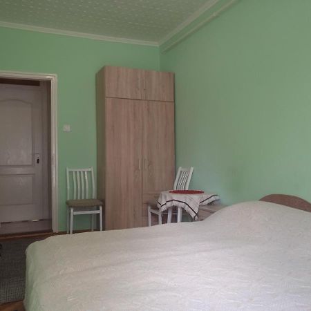 Balaton-Lak Apartmanház Siófok Exterior foto