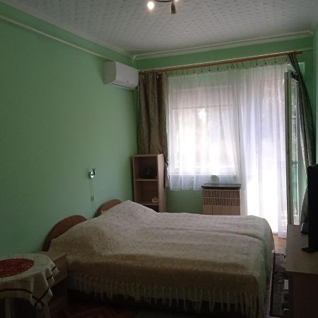 Balaton-Lak Apartmanház Siófok Exterior foto